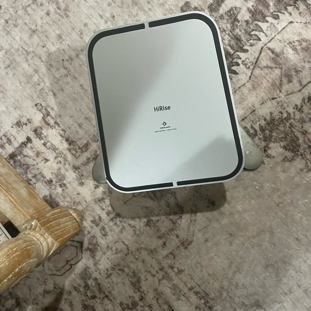 iris Silver Laptop Stand